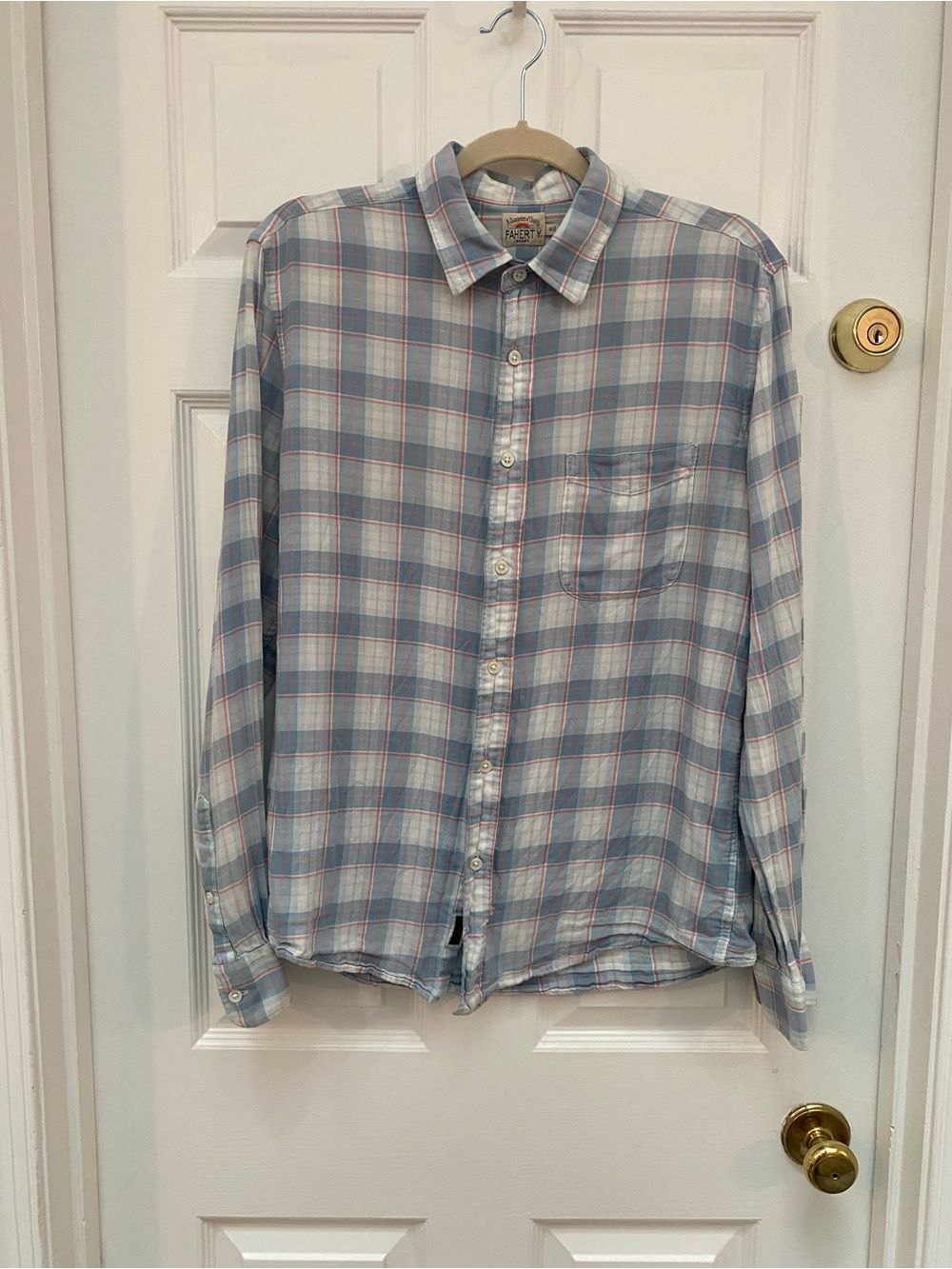 Faherty Light Blue & White Plaid Long-Sleeve Button-Up Shirt - Medium